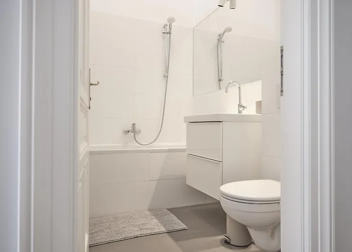 Apartment Designer Flat I 5 Minutes To Metro I Fast Wifi *