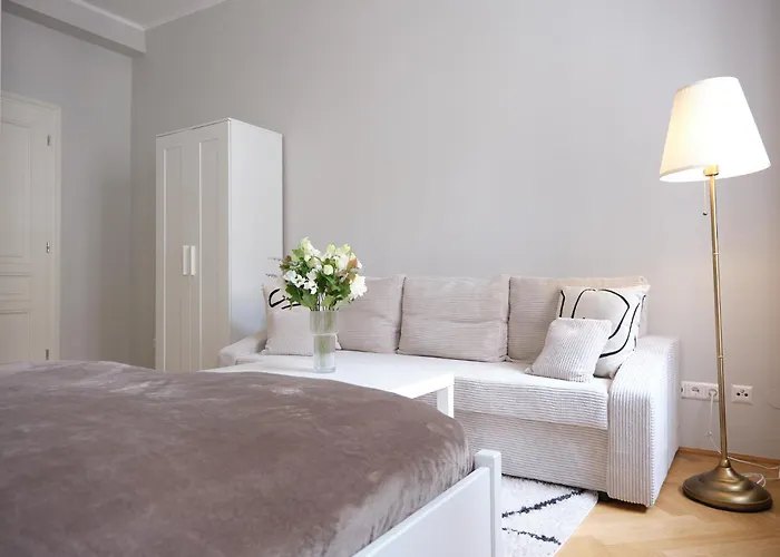 Designer Flat I 5 Minutes To Metro I Fast Wifi